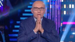 Grande Fratello, furiosa lite nella notte tra Helena e Zeudi: “Mi ha sputato addosso!”