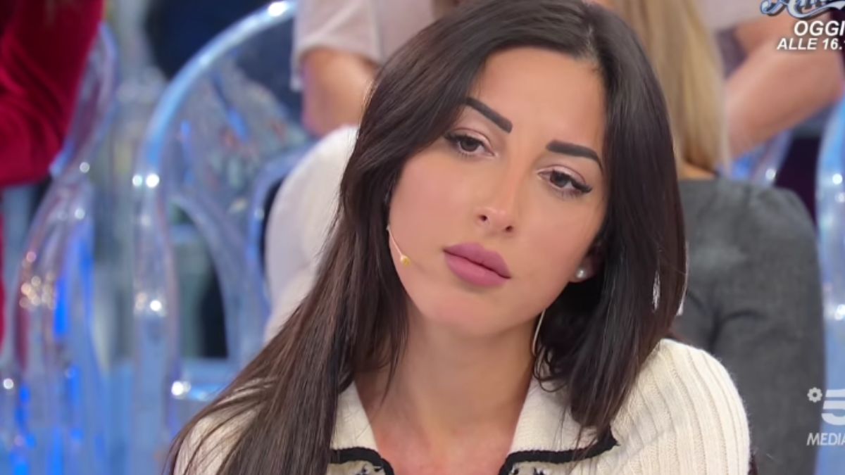 Uomini e Donne, Francesca Sorrentino sbugiardata dall’ex: “All’inizio era ancora presa da me perché…”